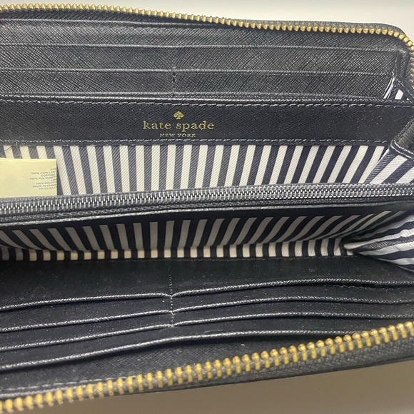 Kate Spade Wallet - Picture 4 of 4